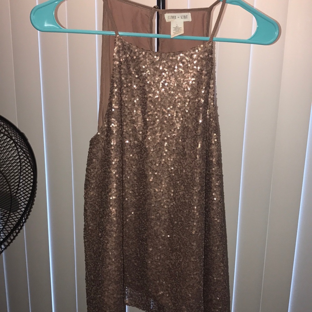 **Sparkly top!